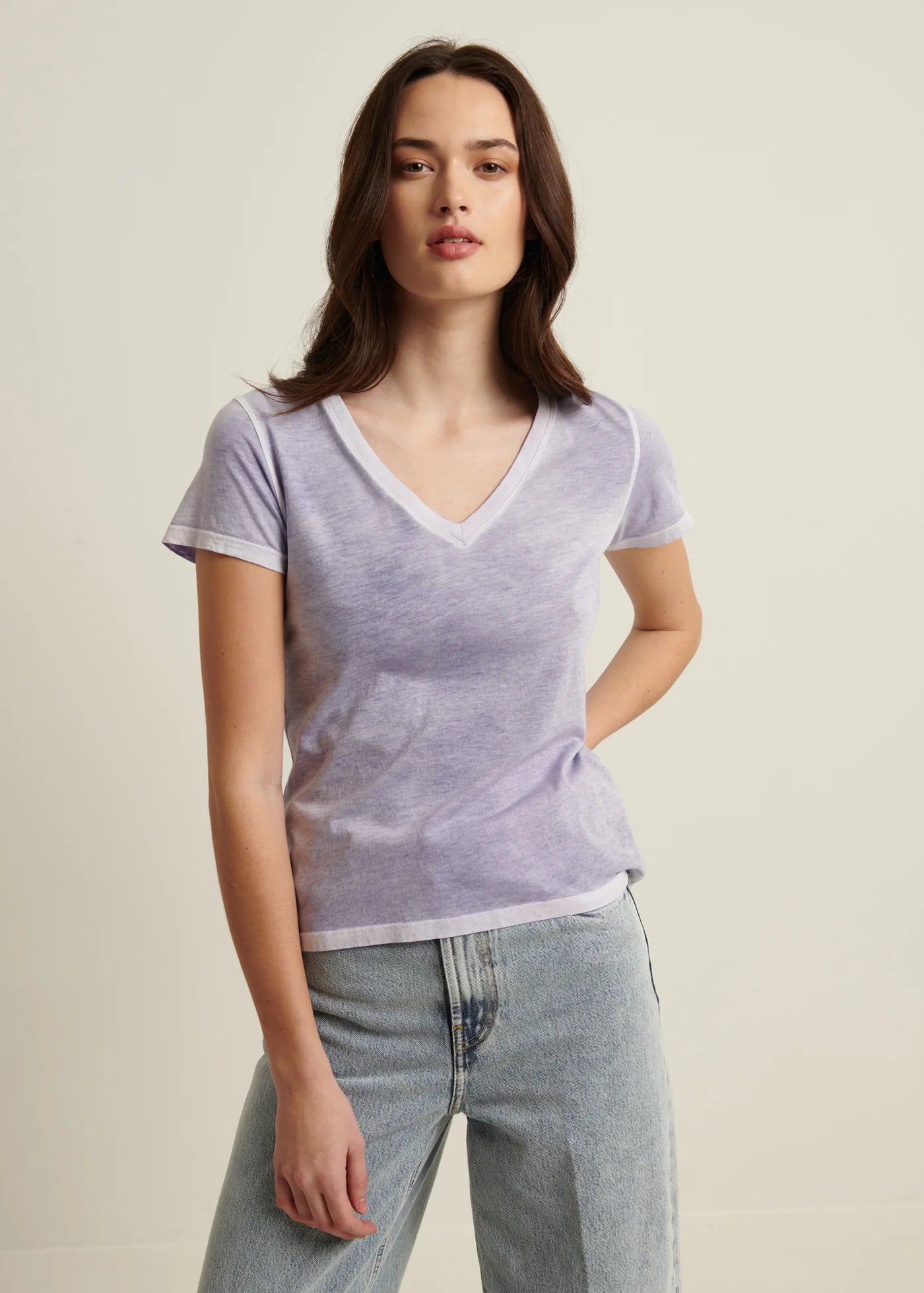 🇨🇦 Patrick Assaraf Reverse Spray Lightweight Pima Cotton V-Neck T-Shirt
