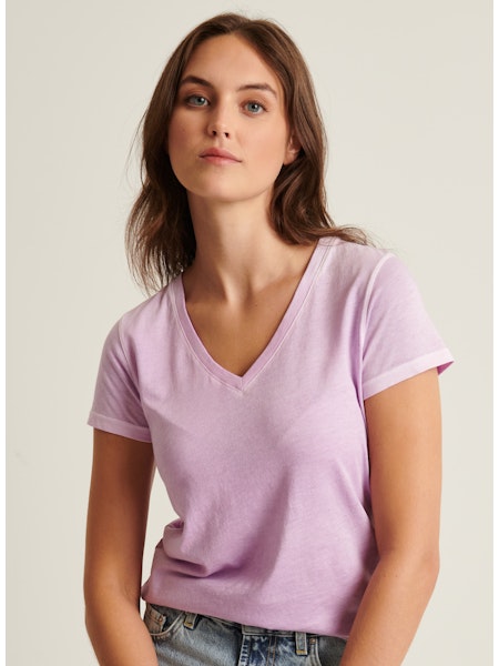 🇨🇦 Patrick Assaraf Reverse Spray Lightweight Pima Cotton V-Neck T-Shirt