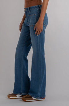 Kut From The Kloth Ana High Rise Flare With Patch Pockets (Apparent Wash)