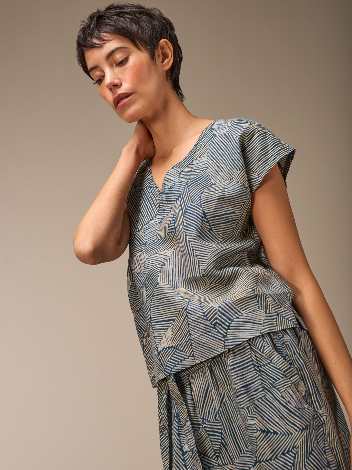 Nile V-Neck Linen Top