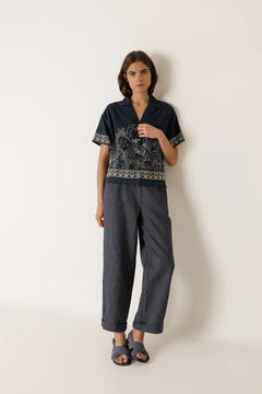 Indi & Cold Contrast Embroidery Shirt