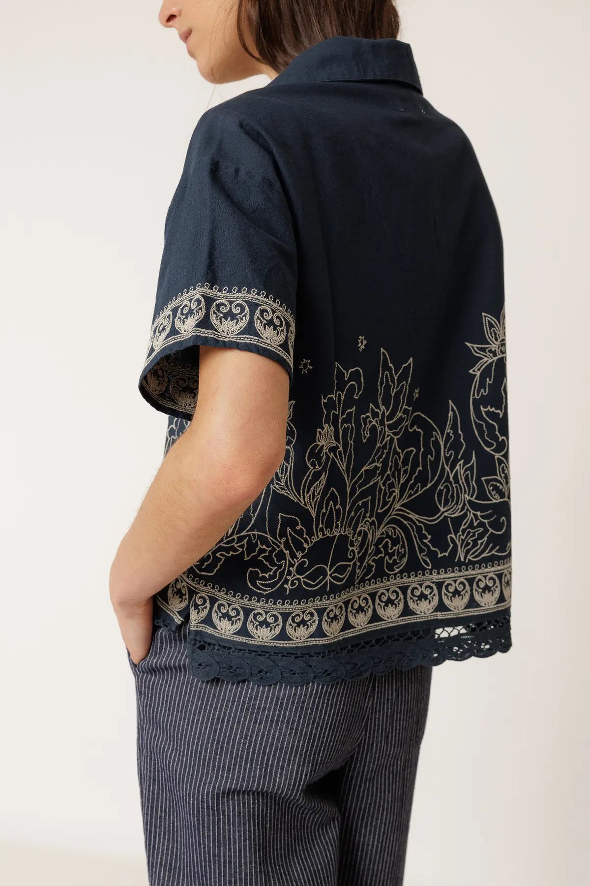 Indi & Cold Contrast Embroidery Shirt