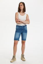 Load image into Gallery viewer, Cream Amalie Shorts Shape Fit