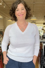 Load image into Gallery viewer, Saint James Carmel Linen Sweater